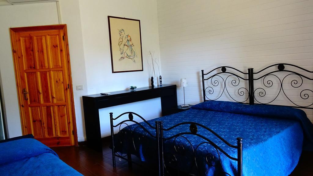 B&B Poggio Delle Ginestre Rutigliano Bagian luar foto