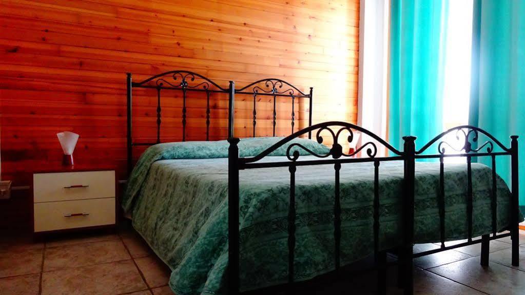 B&B Poggio Delle Ginestre Rutigliano Bagian luar foto